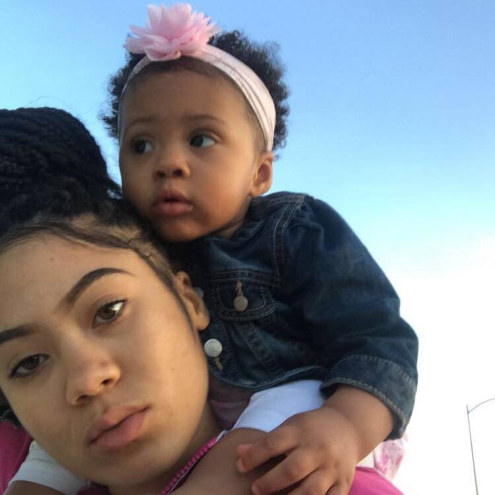 Meet your Posher, Queentica